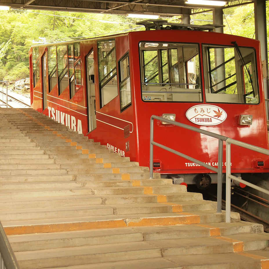 Tsukuba Mountain is 900 meters high and famous for its double peaks, whcih can be easily reached by monorail and cable car
