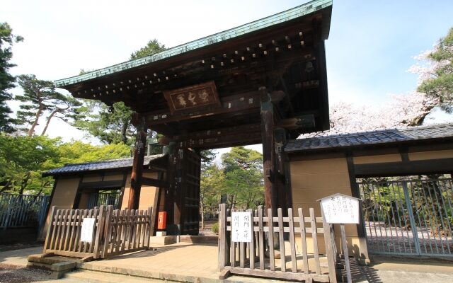 Entrance gate of Gotoku-Ji Temple, a national treasure